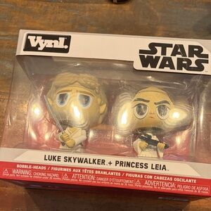 Funko Vynl. Star Wars Luke Skywalker & Princess Leia White Tan Figures